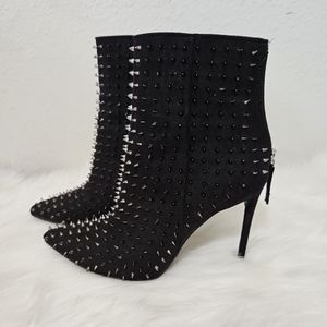 Steve Madden Virtuous Heels